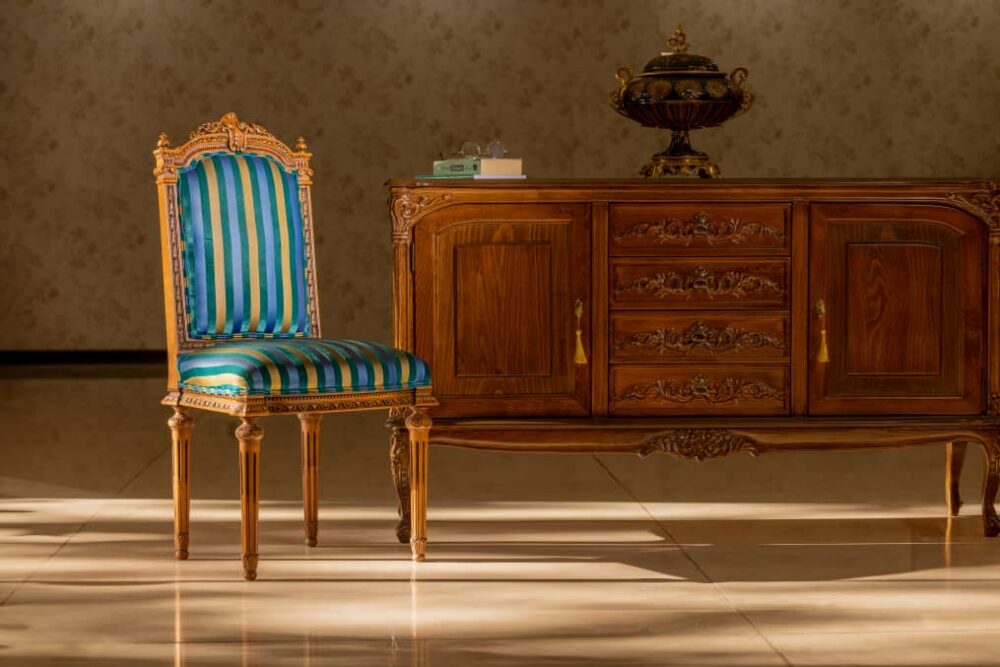 صندلی سبک فرانسه