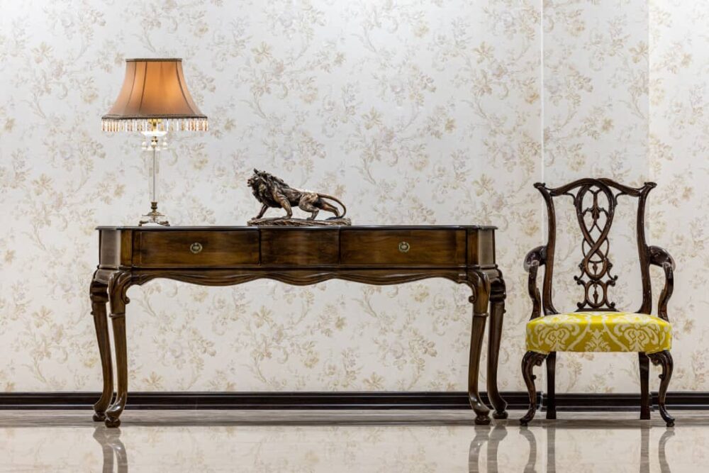 میز تحریر طرح لویی و مبل چیپپندل مدل بهدیس